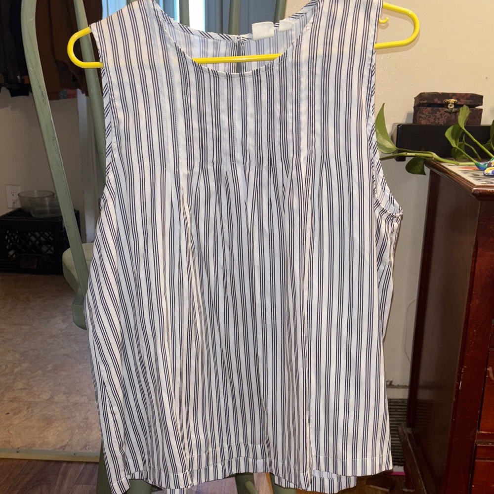GAP Black and White Striped Sleeveless Blouse EUC